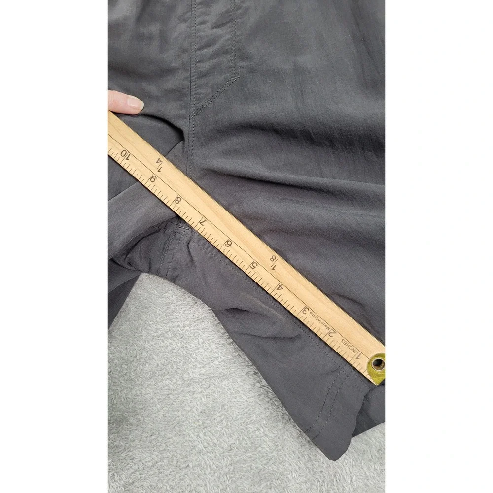 The North Face Mens FlashDry Belted Hiking Shorts Dark Gray Athletic Size Medium
